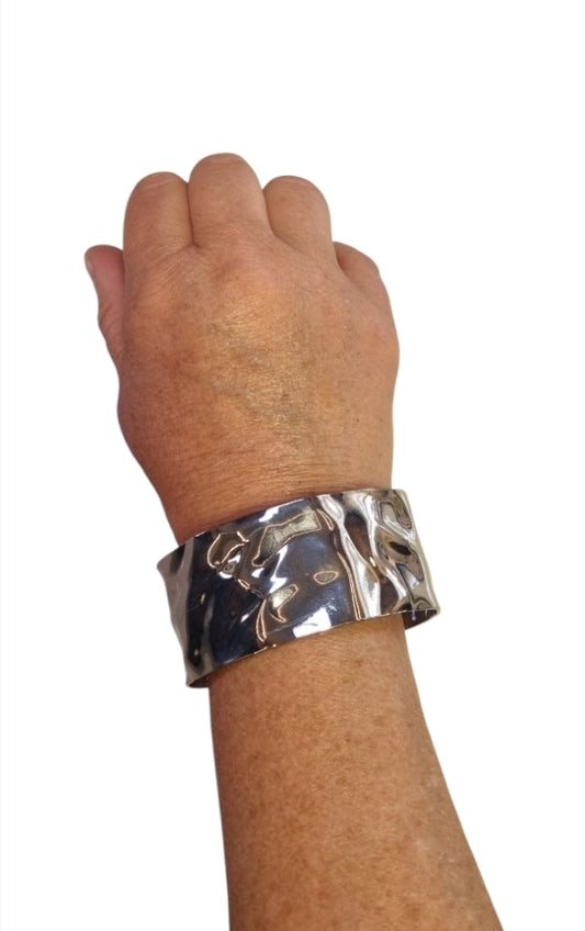 Silverplätterat armband i stål
